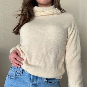 Turtle neck sweater